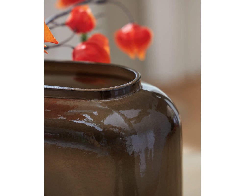 Sumner Vase