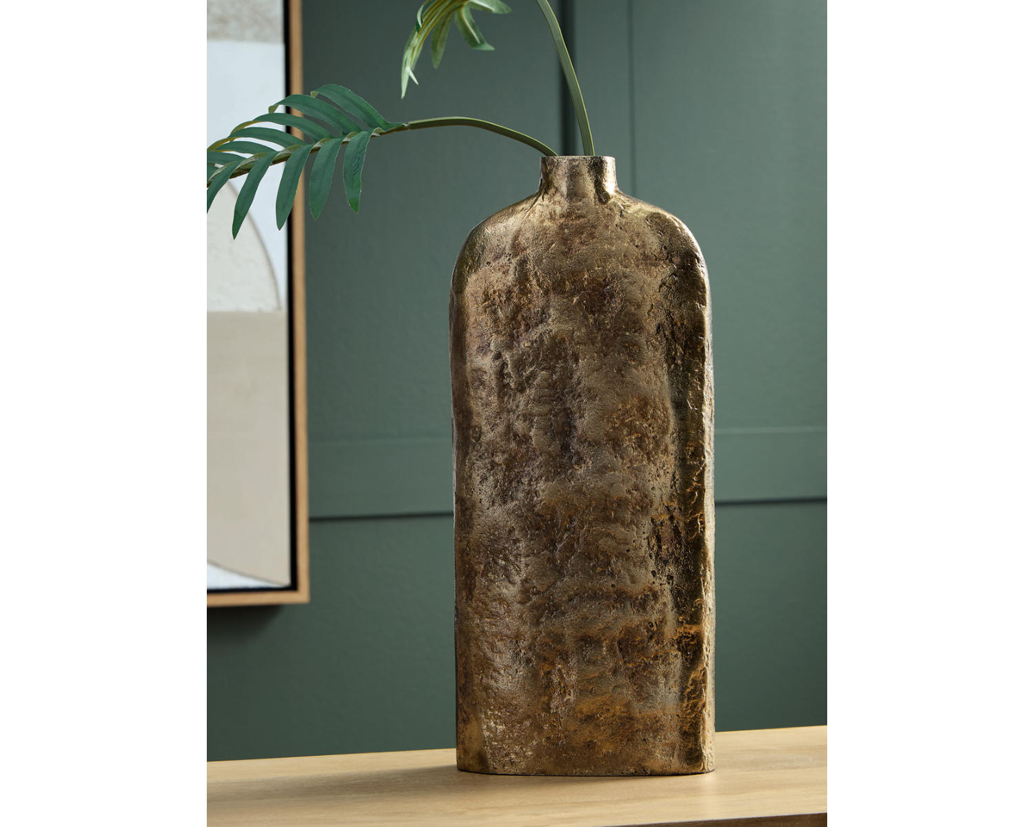 Wallmond Vase