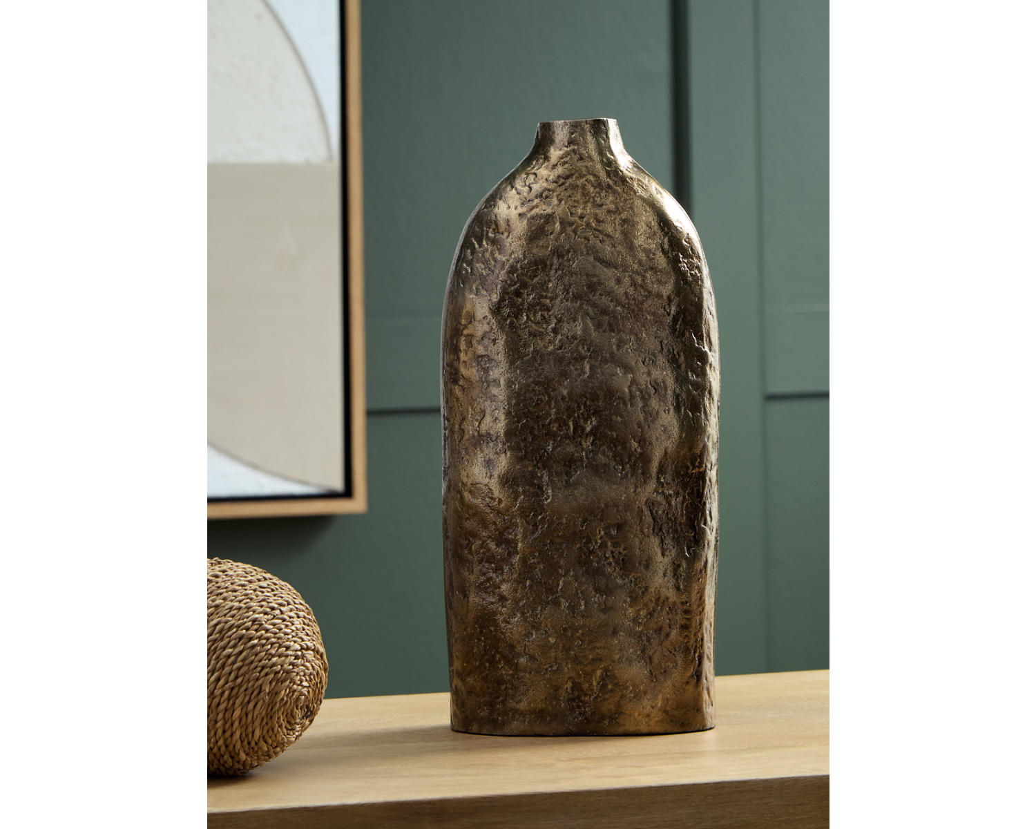 Wallmond Vase
