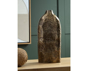 Wallmond Vase