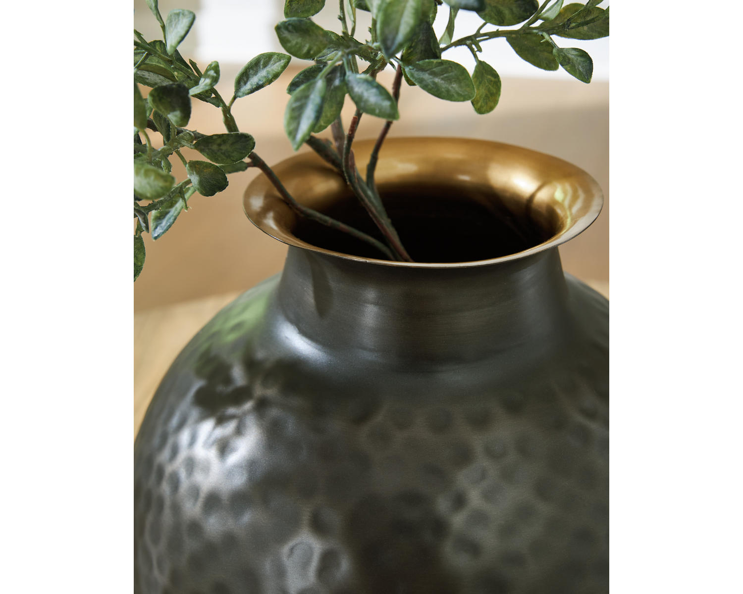 Woody Vase