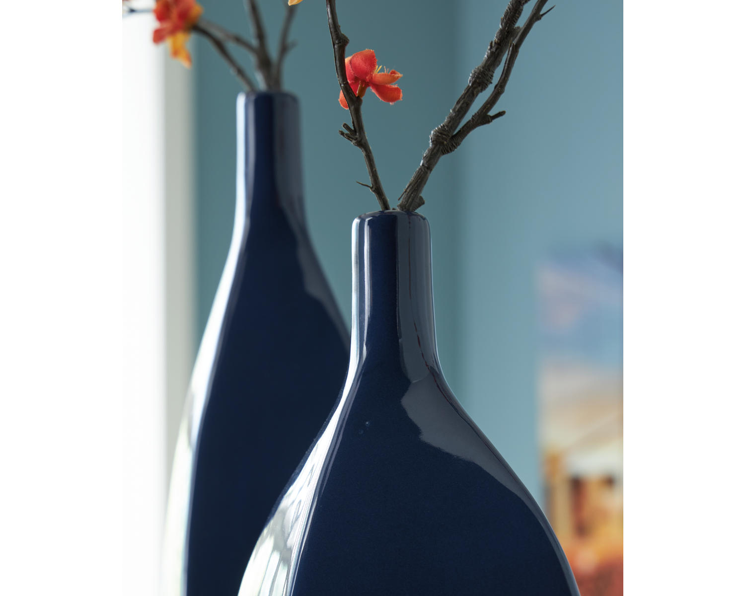 Abtinson Vase