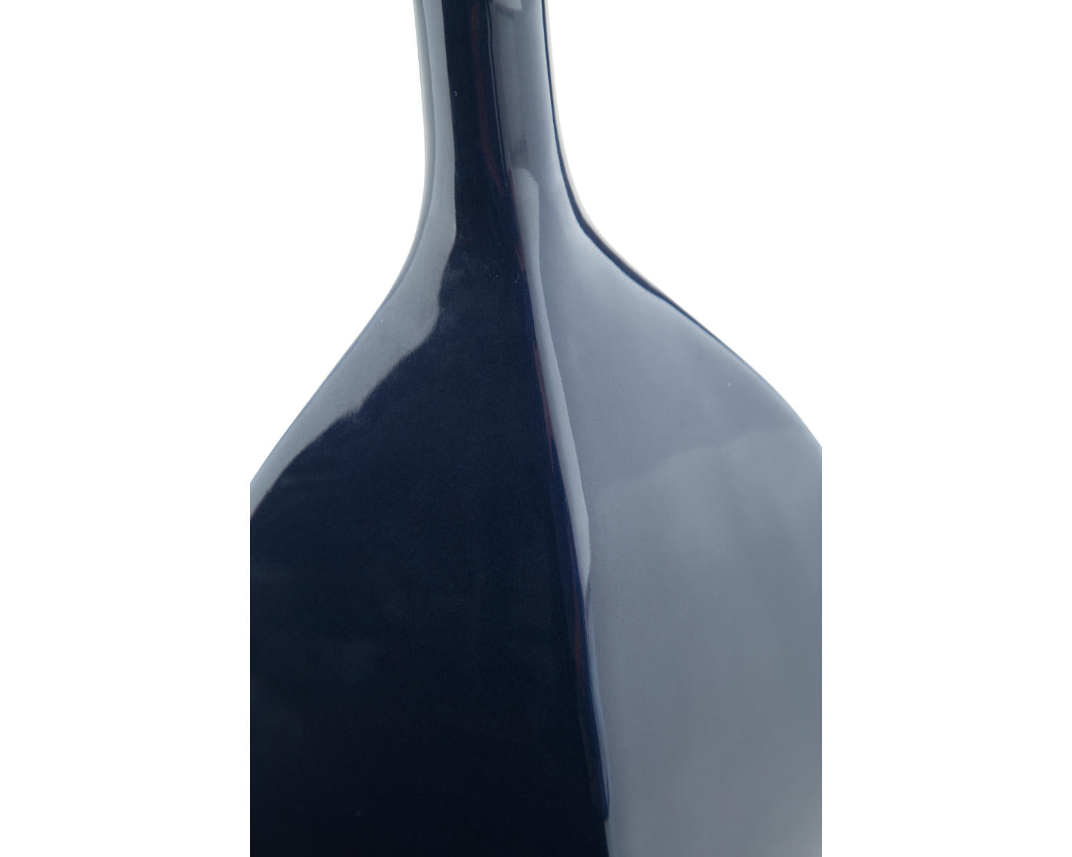 Abtinson Vase