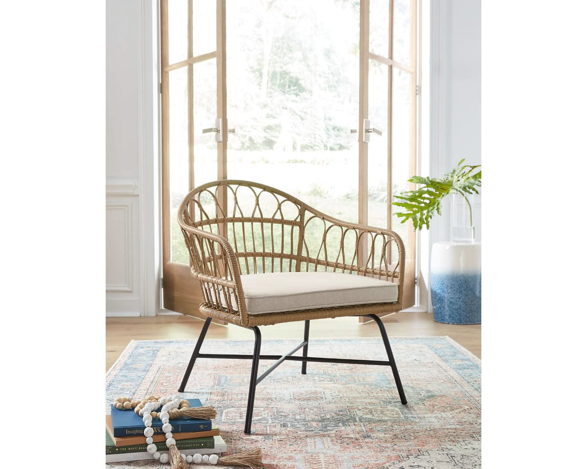 Hoonah Accent Chair
