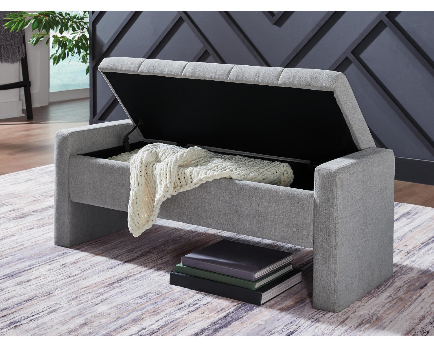 Akselman Storage Bench