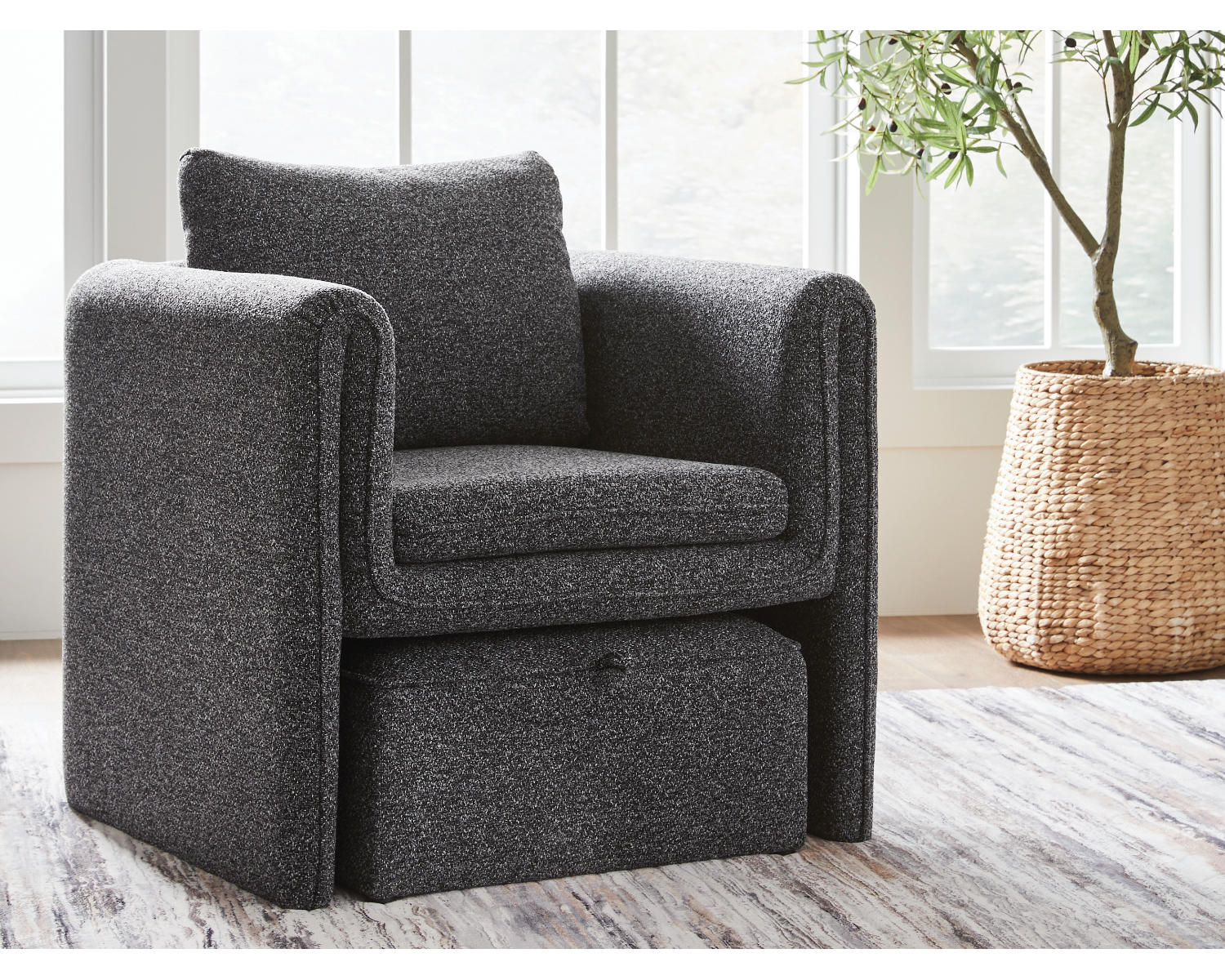 Vreni Accent Chair
