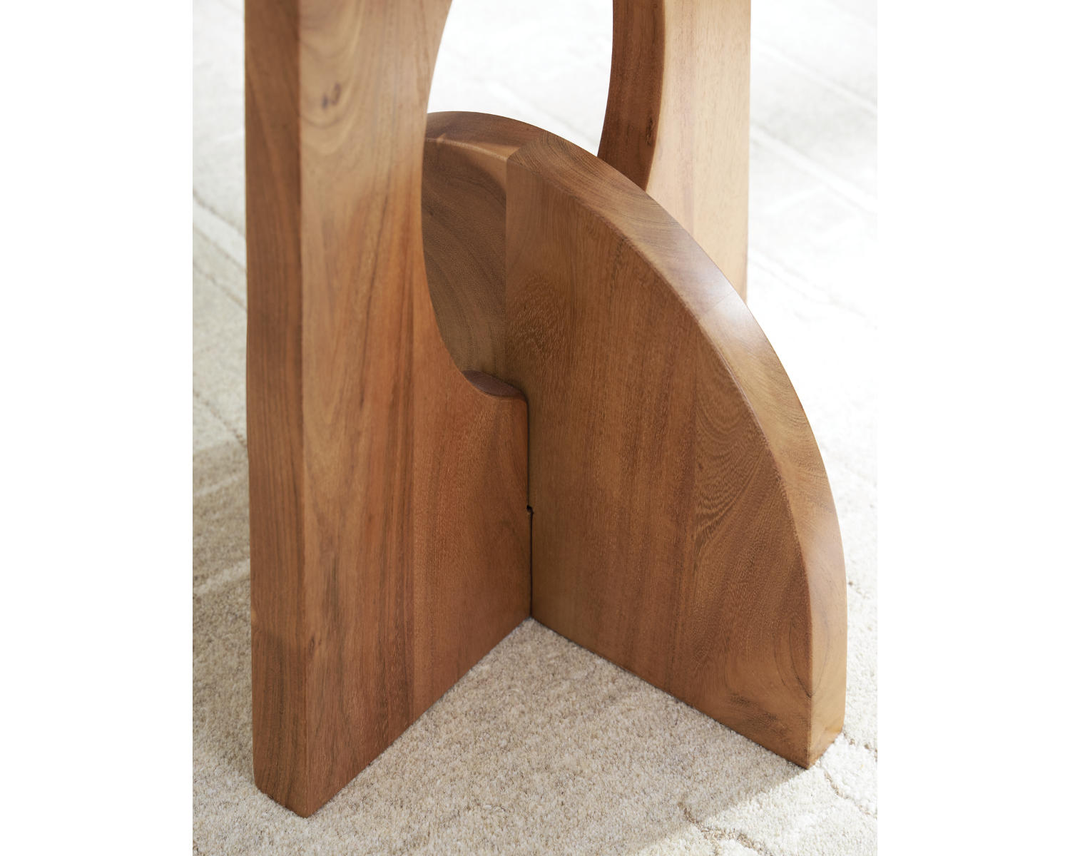 Hollbourne Accent Table