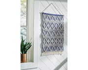 Fogridge Wall Decor