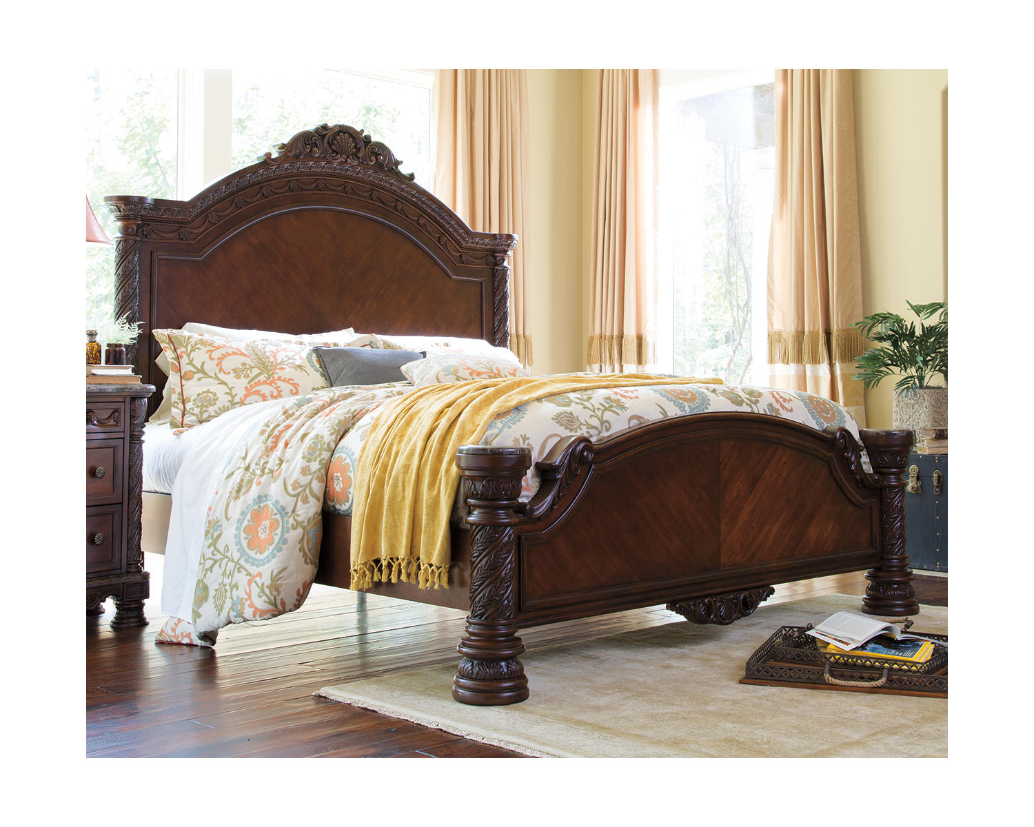 North Shore King Panel Bed
