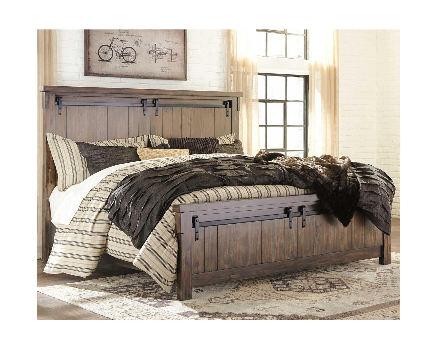 Lakeleigh King Panel Bed