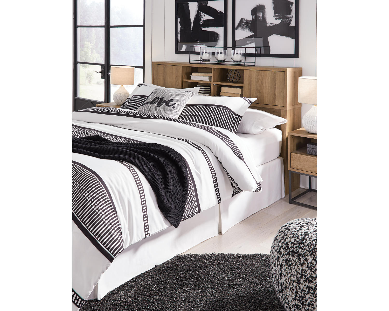 Thadamere Queen Storage Headboard