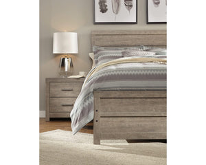 Cama King con paneles Culverbach