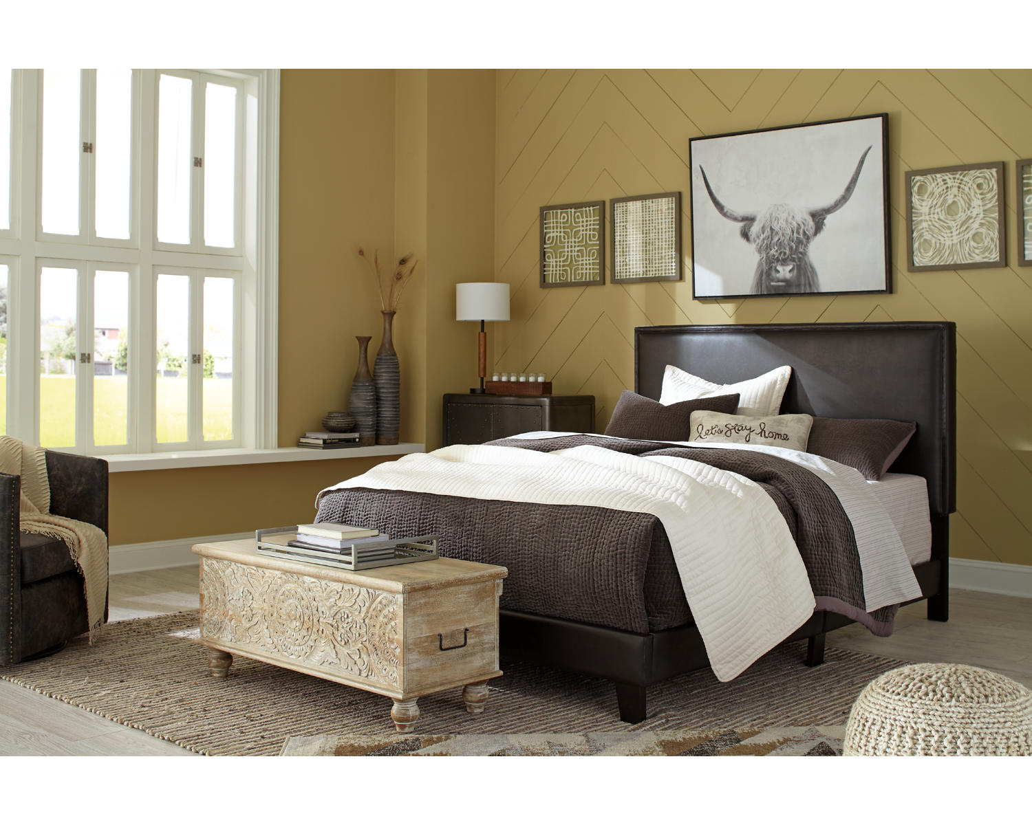 Mesling Queen Upholstered Bed