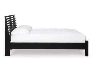 Cama con paneles de láminas Danziar King
