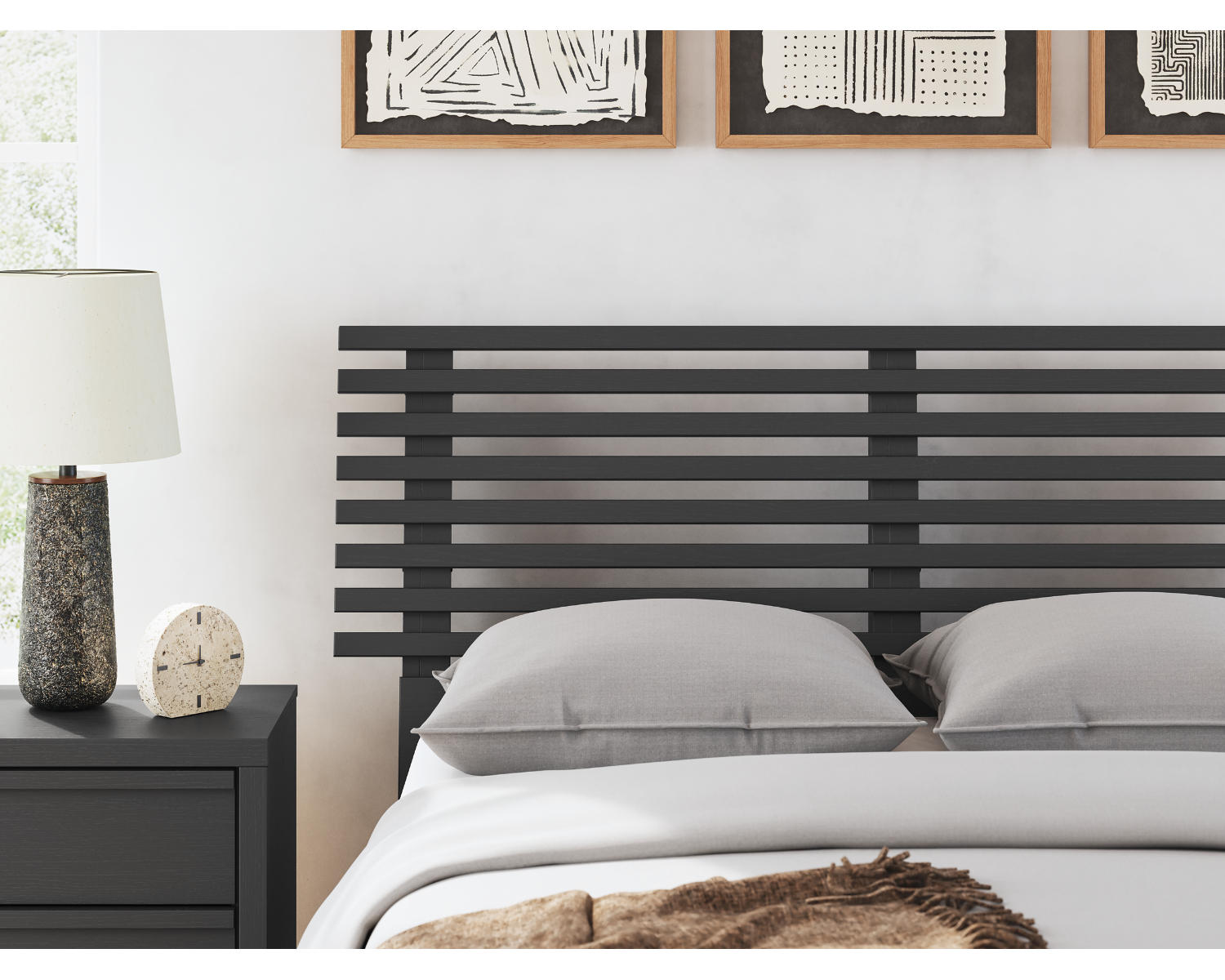 Danziar Full Slat Panel Bed