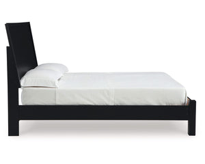 Danziar Queen Panel Bed