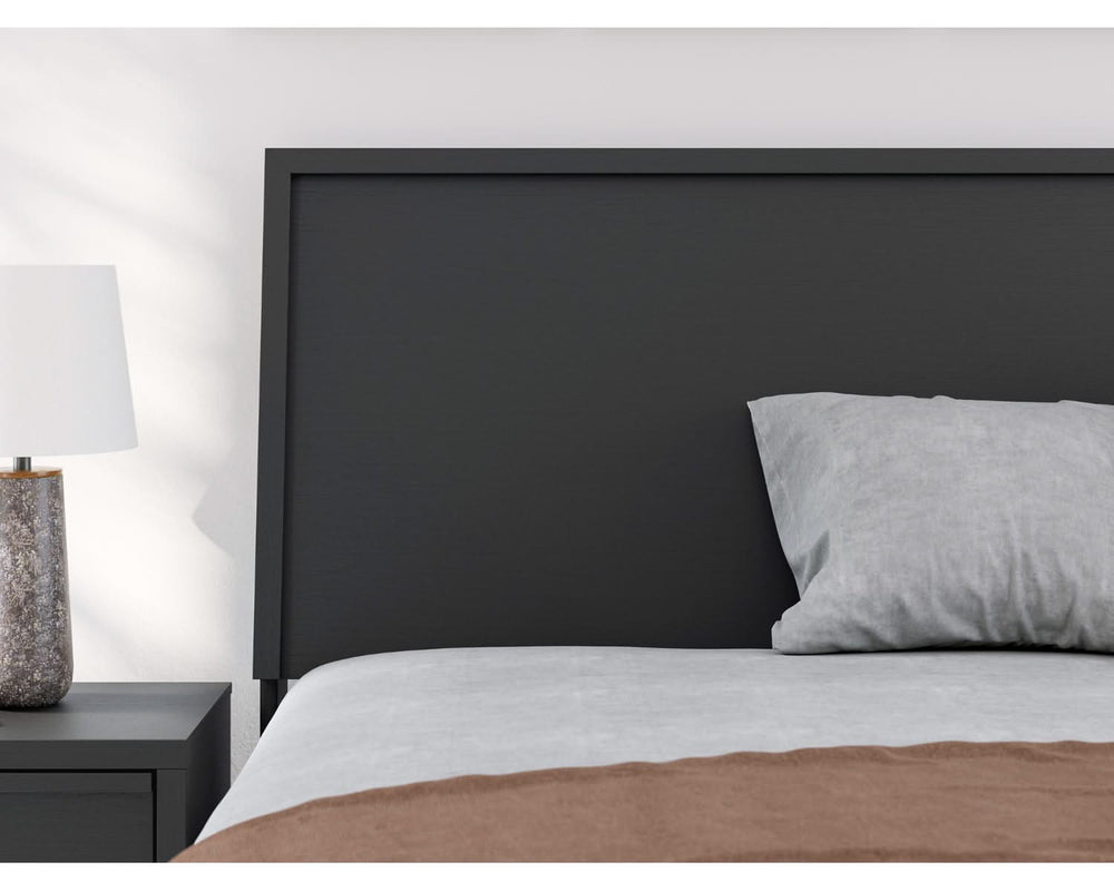 Danziar Full Panel Bed