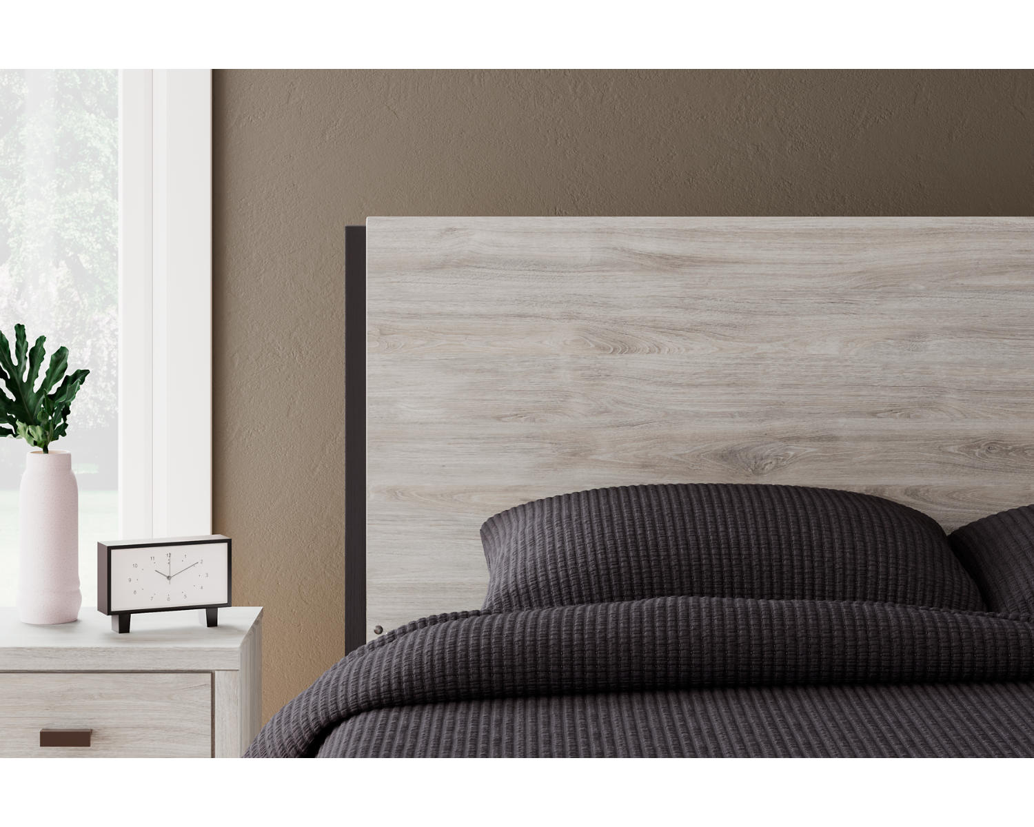 Vessalli King Panel Bed, Dresser and Mirror