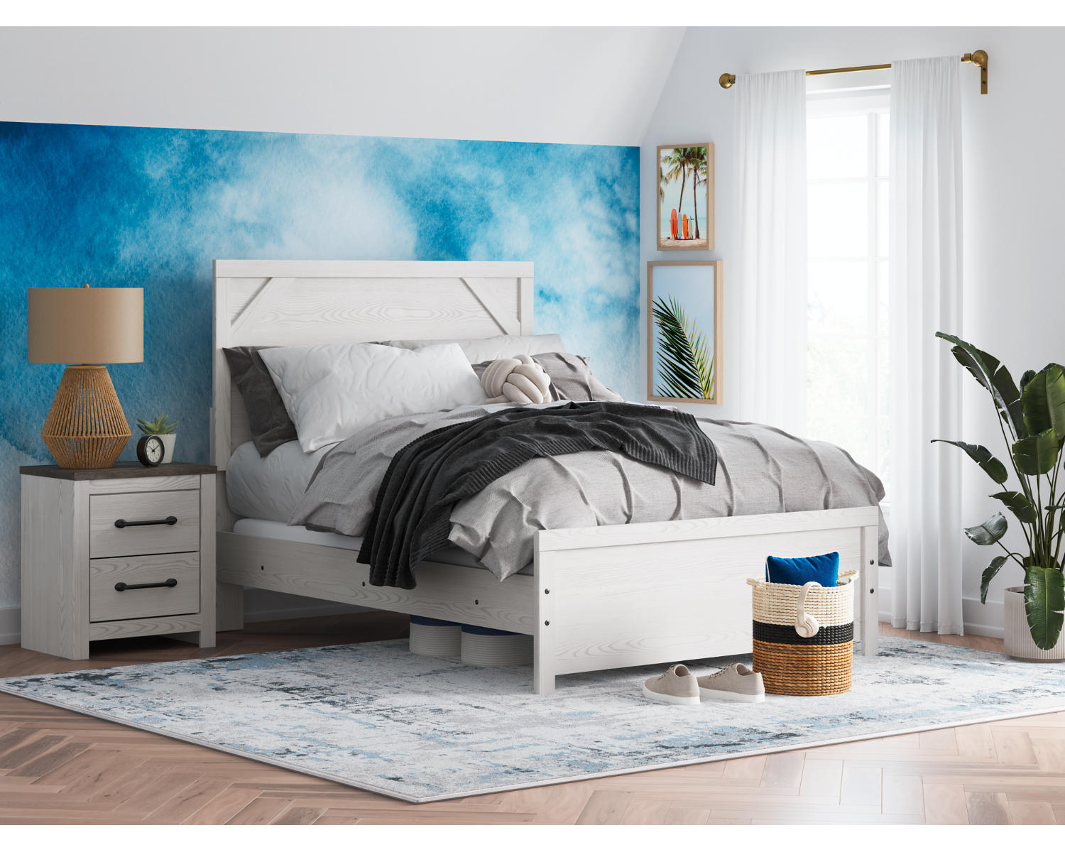 Gerridan Full Panel Bed and Chest