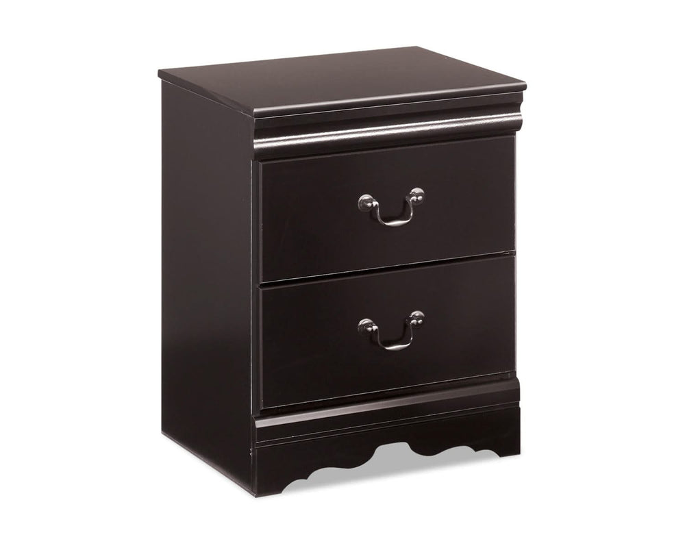 Huey Vineyard Queen Sleigh Bed with Dresser, Mirror, Chest and Nightstand