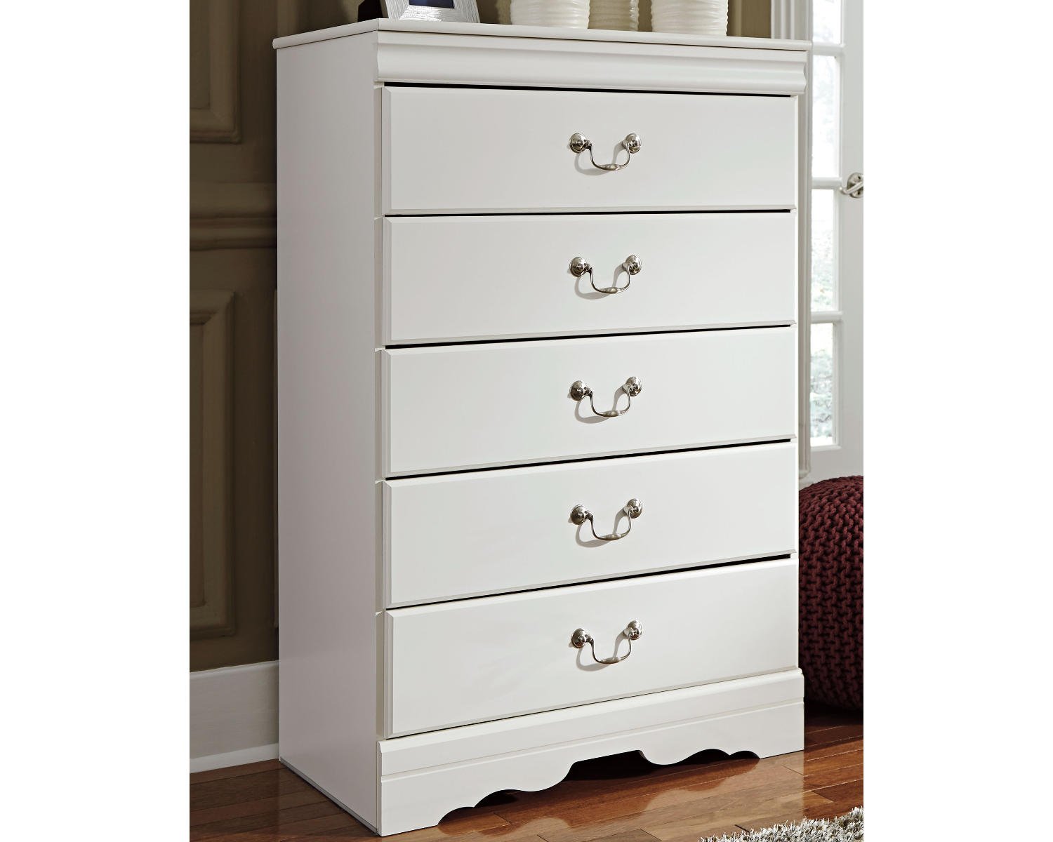 Anarasia Twin Sleigh Bed and Chest