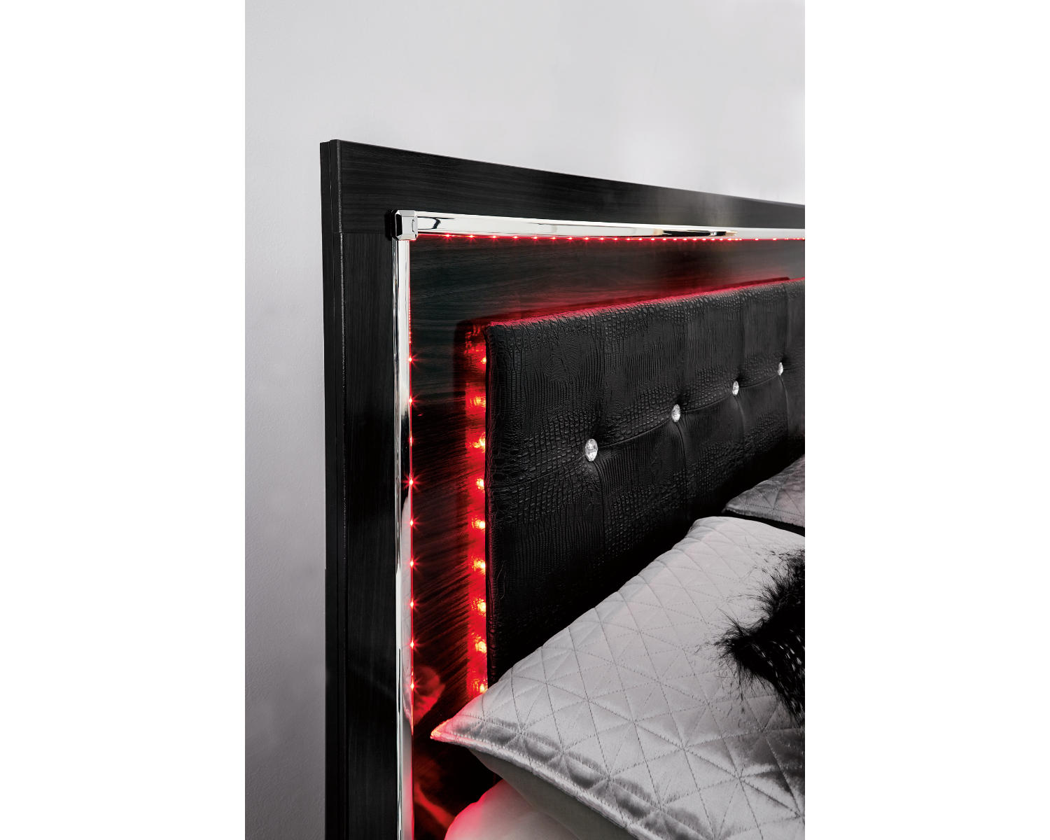 Kaydell Queen Storage Bed, Dresser, Mirror and Nightstand