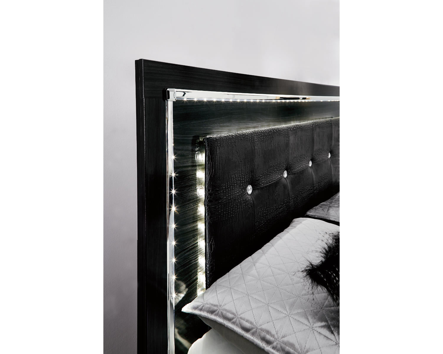 Kaydell Queen Storage Bed, Dresser, Mirror and Nightstand