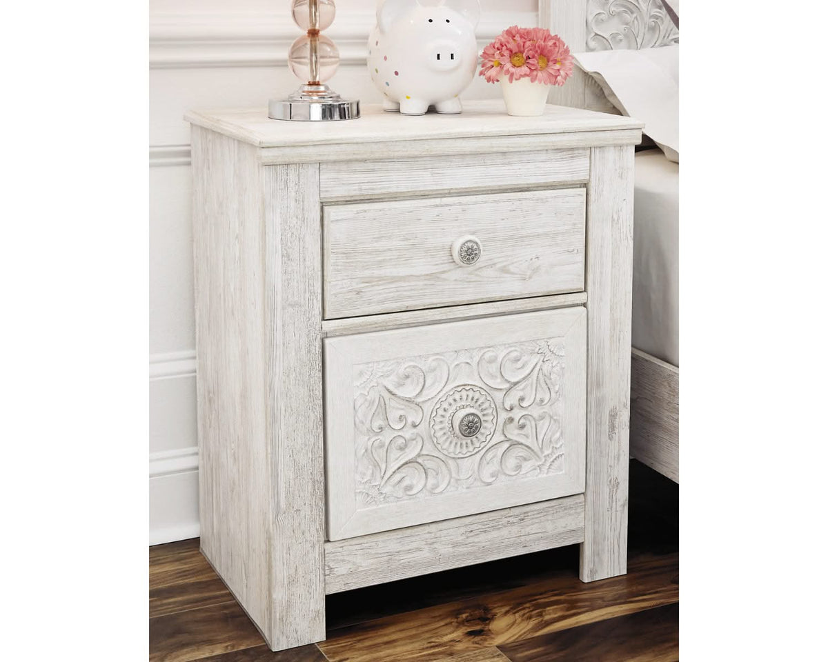 Paxberry Twin Panel Bed, Chest and Nightstand