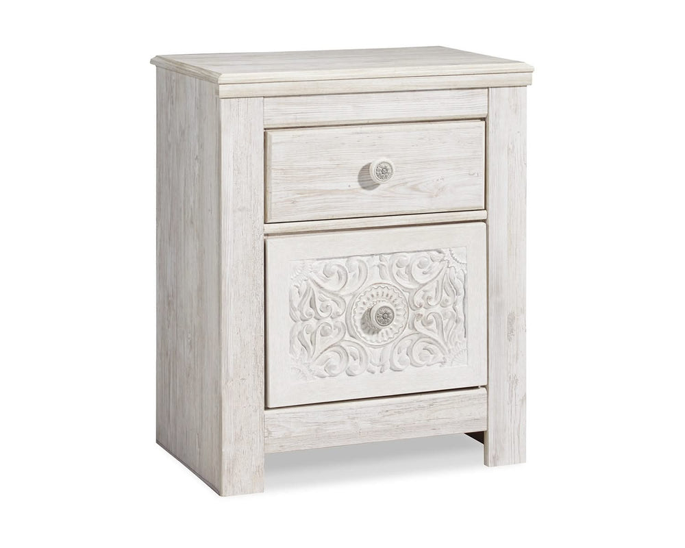 Cama Queen con paneles y dos mesitas de noche Paxberry