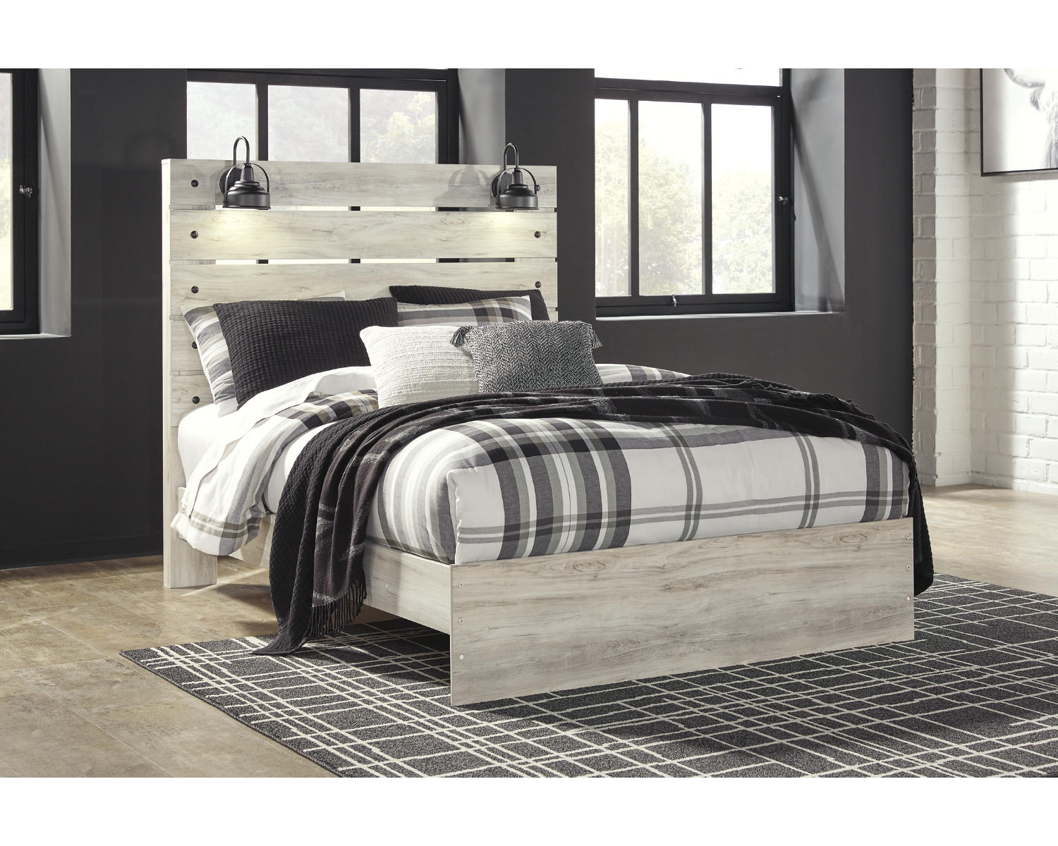 Cambeck Queen Panel Bed and Chest