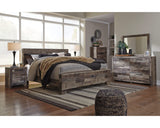Cama Derekson King con paneles
