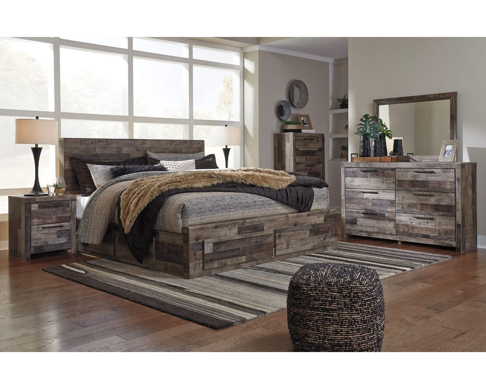 Derekson King Panel Bed with 4 Storage Drawers