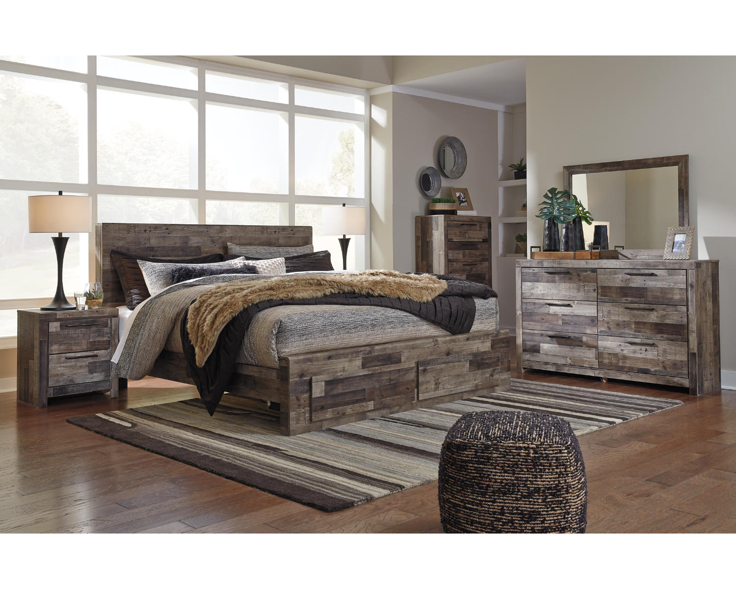 Derekson King Panel Bed with 2 Storage Drawers