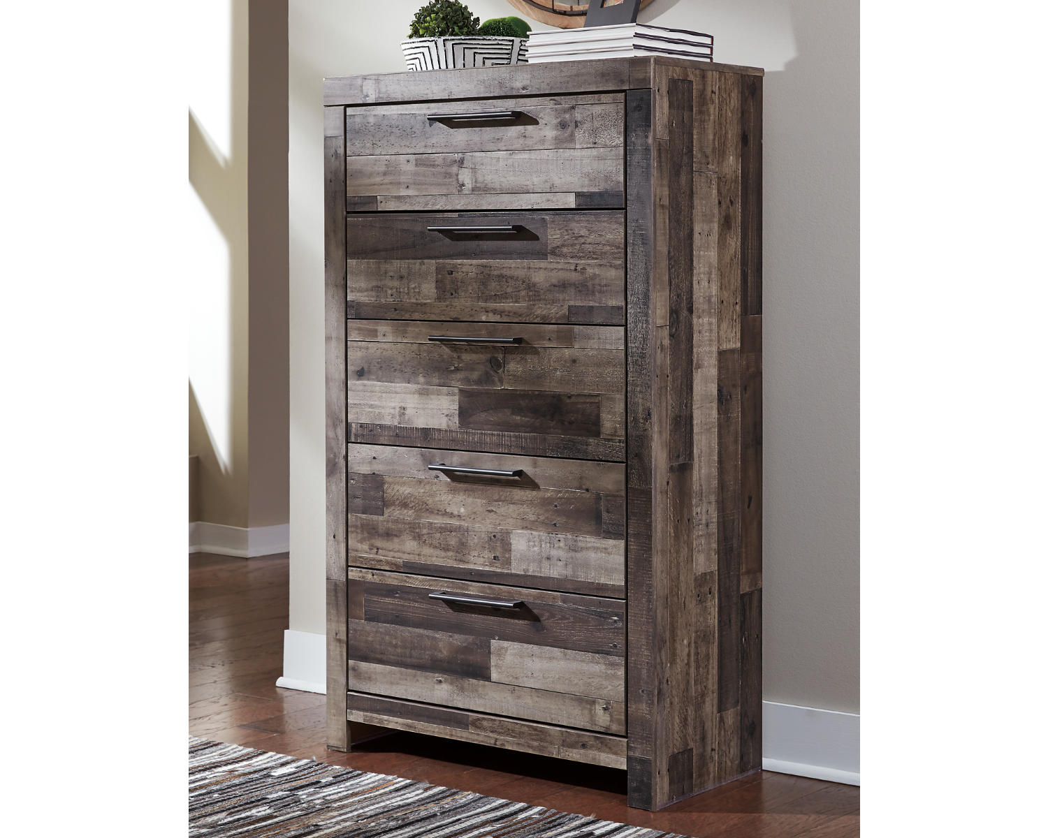 Derekson Queen Storage Bed, Dresser, Mirror, Chest and 2 Nightstands