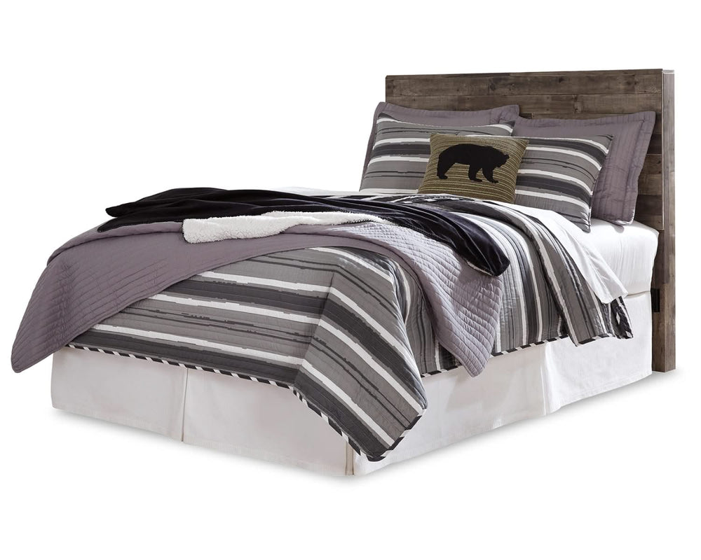 Cabecera, cómoda y mesita de noche Derekson con paneles completos