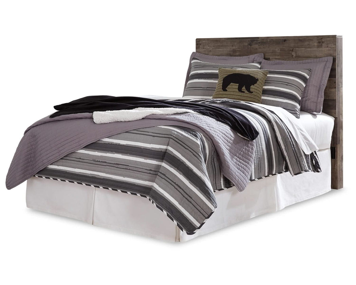Cabecera, cómoda y mesita de noche Derekson con paneles completos
