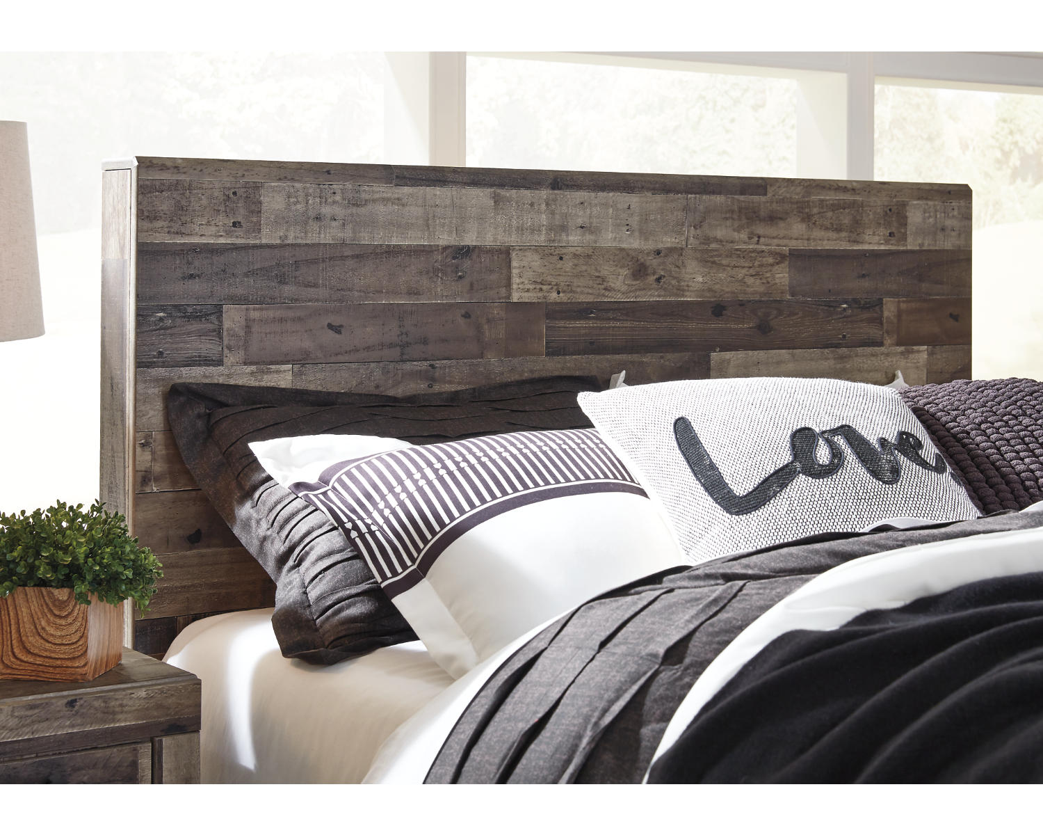 Derekson Full Panel Bed with 2 Storage Drawers