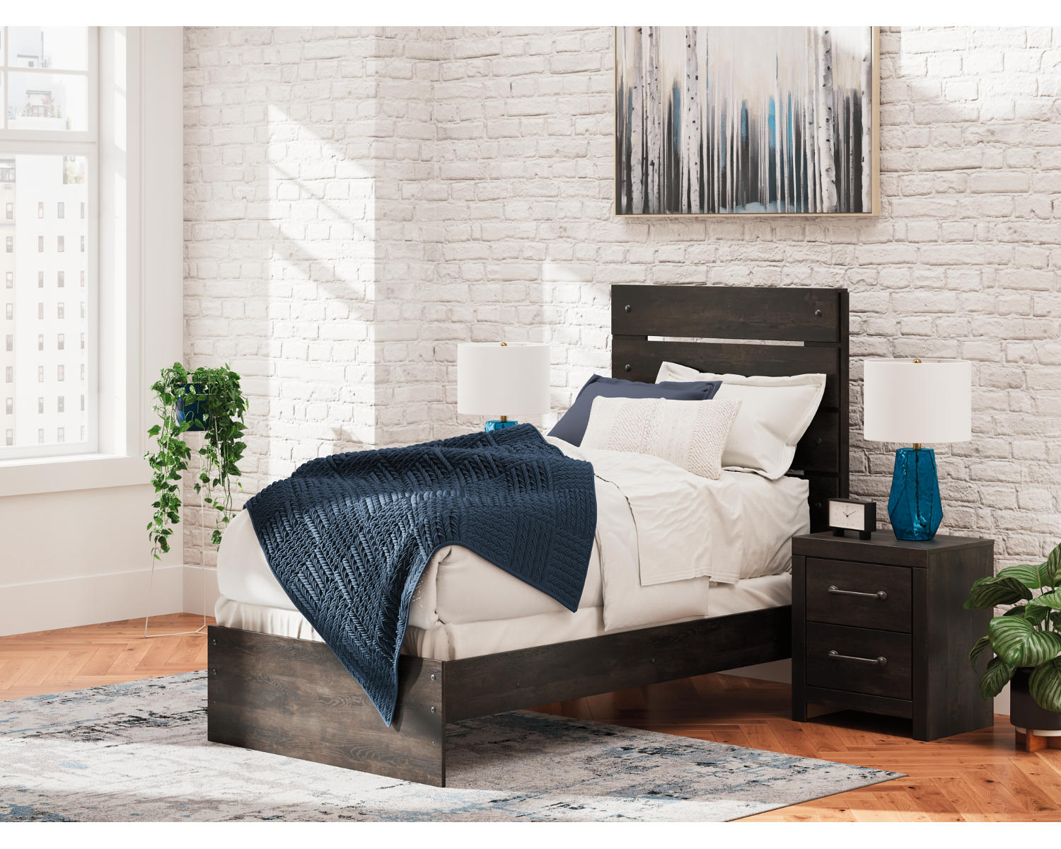 Hollivern Twin Panel Bed, Dresser and Mirror