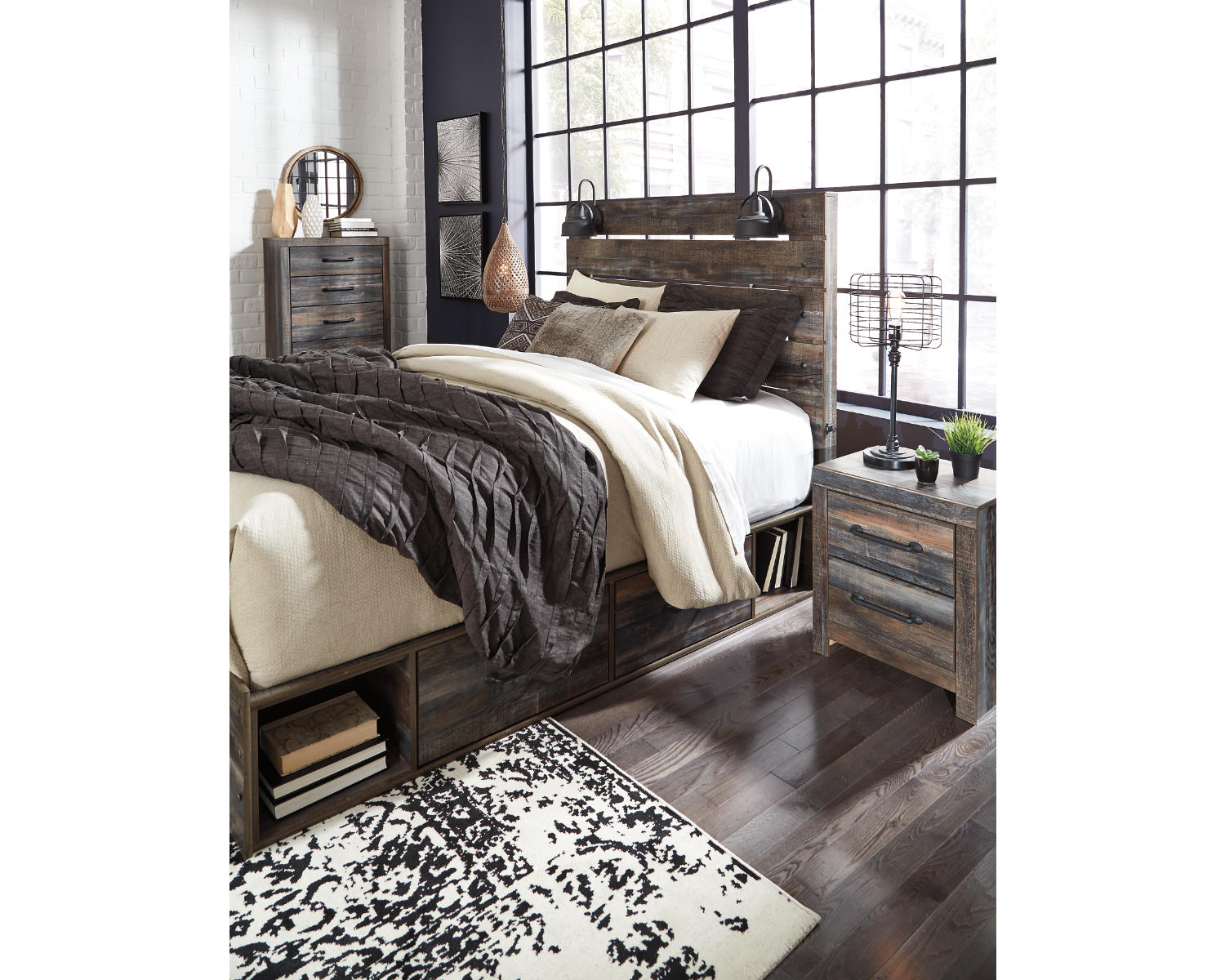 Drystan Queen Panel Bed with 4 Storage Drawers