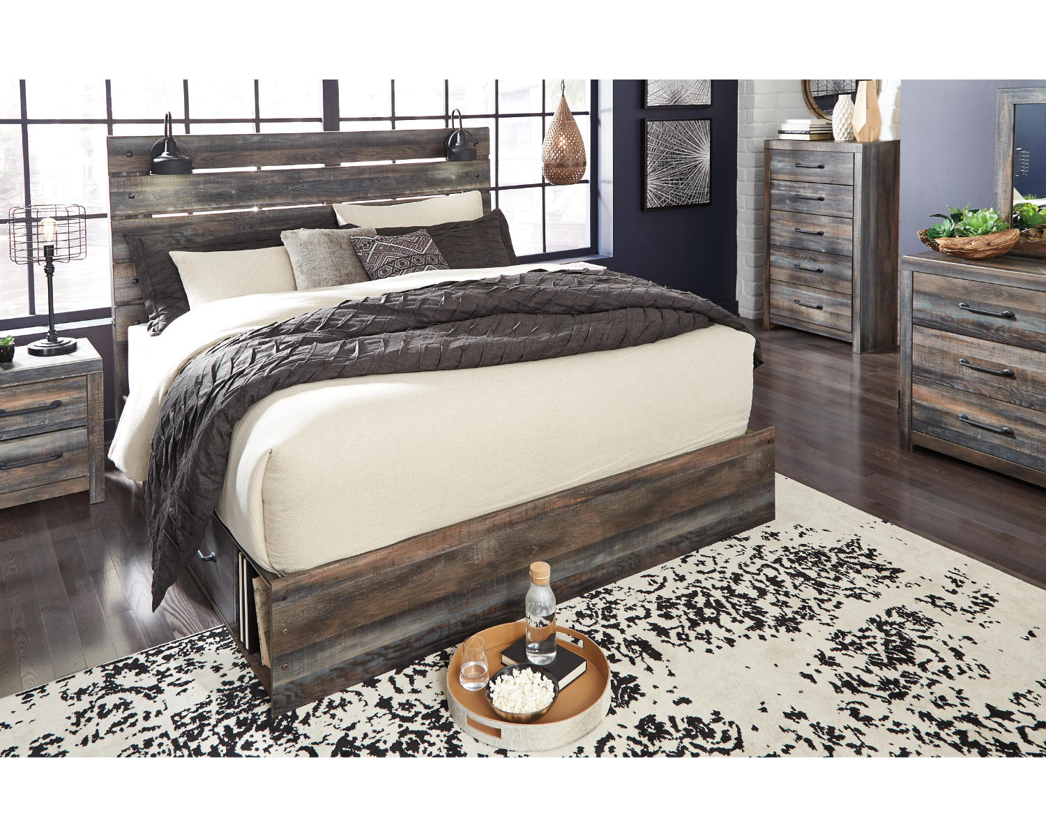 Drystan King Panel Bed with 4 Storage Drawers
