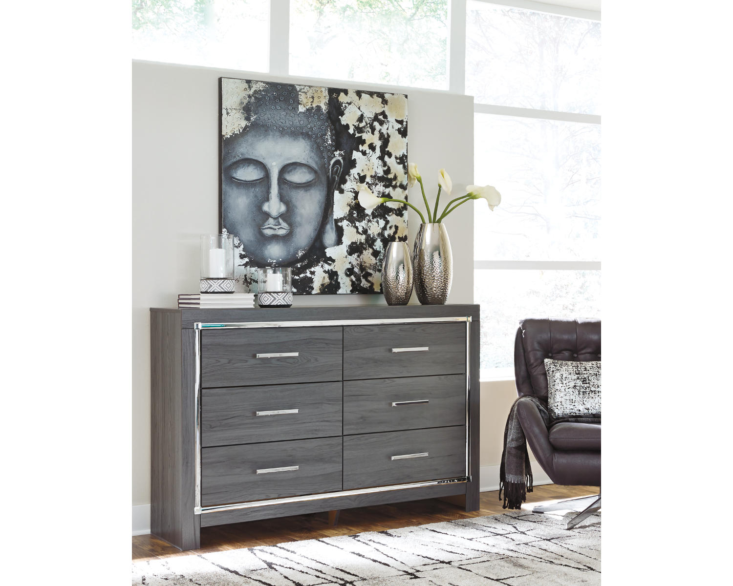 Lodanna King Storage Bed, 2 Dressers, Cheat and Nightstand