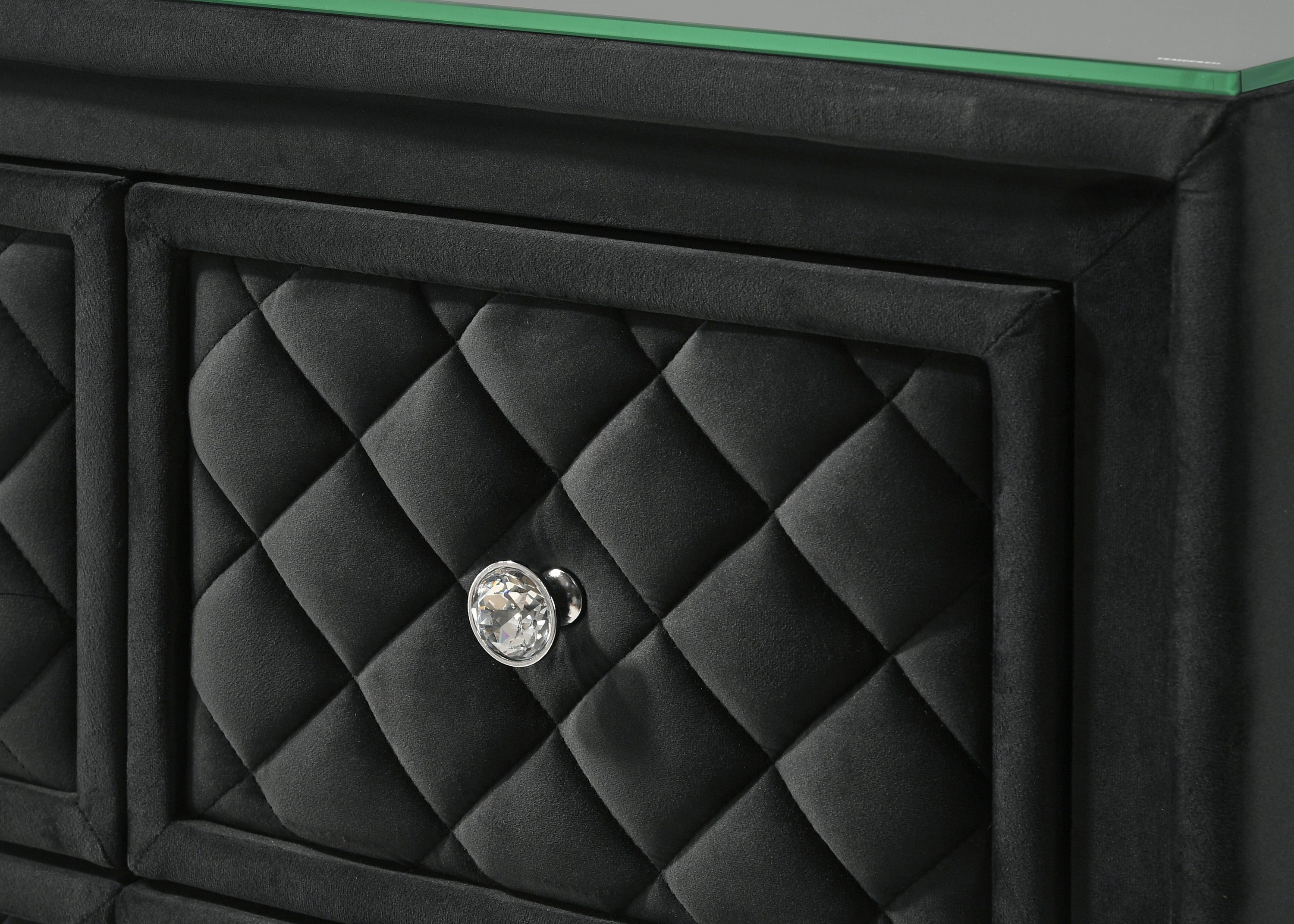 CAMEO CHEST - BLACK