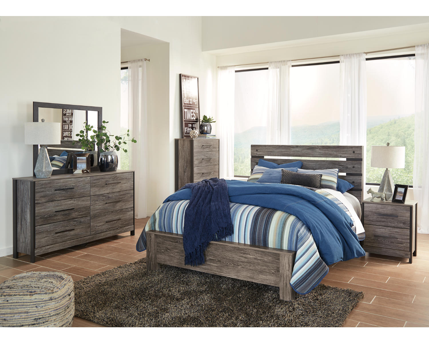 Cazenfeld Nightstand