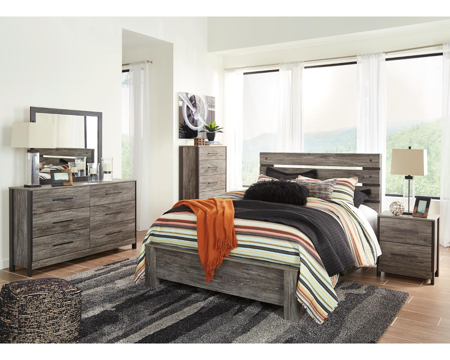 Cazenfeld Dresser