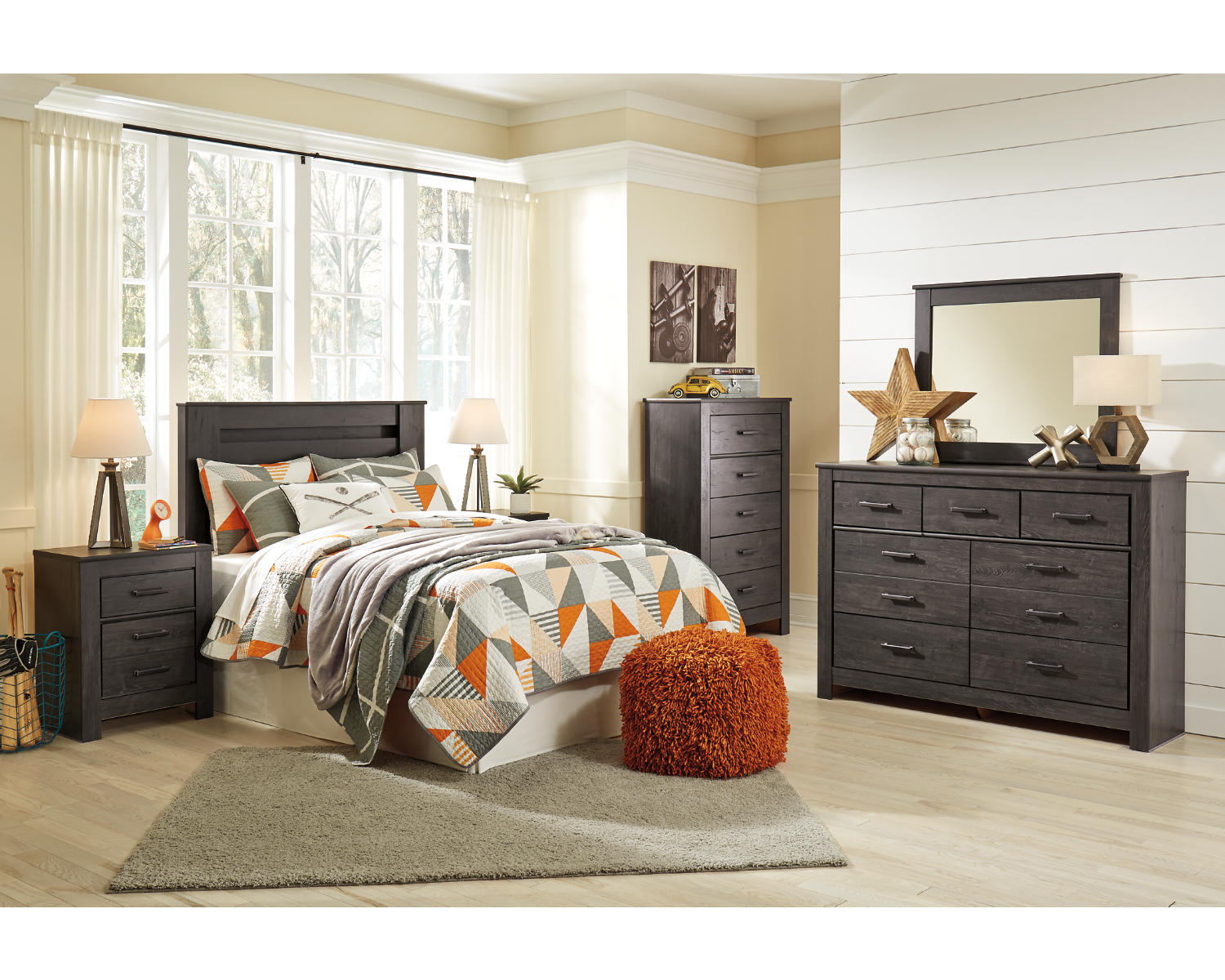 Brinxton Queen/Full Panel Headboard, Dresser and Mirror