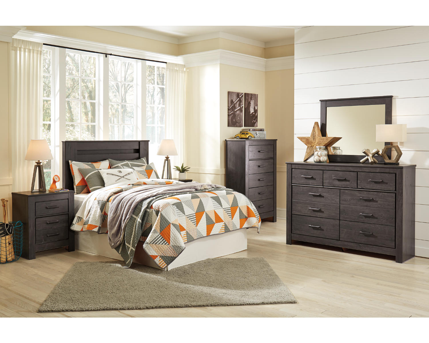 Brinxton Dresser