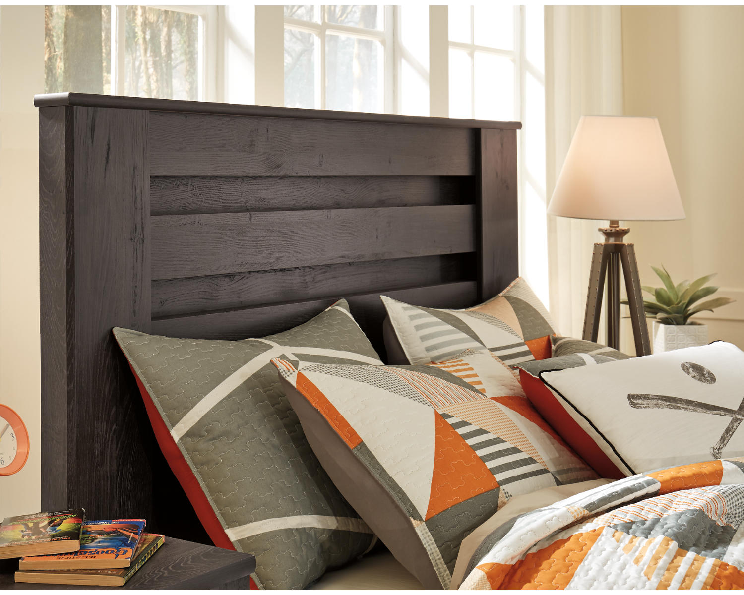 Brinxton Full Panel Bed, Dresser and Mirror