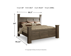Cama con dosel California King de Juararo, cómoda, espejo y dos mesitas de noche