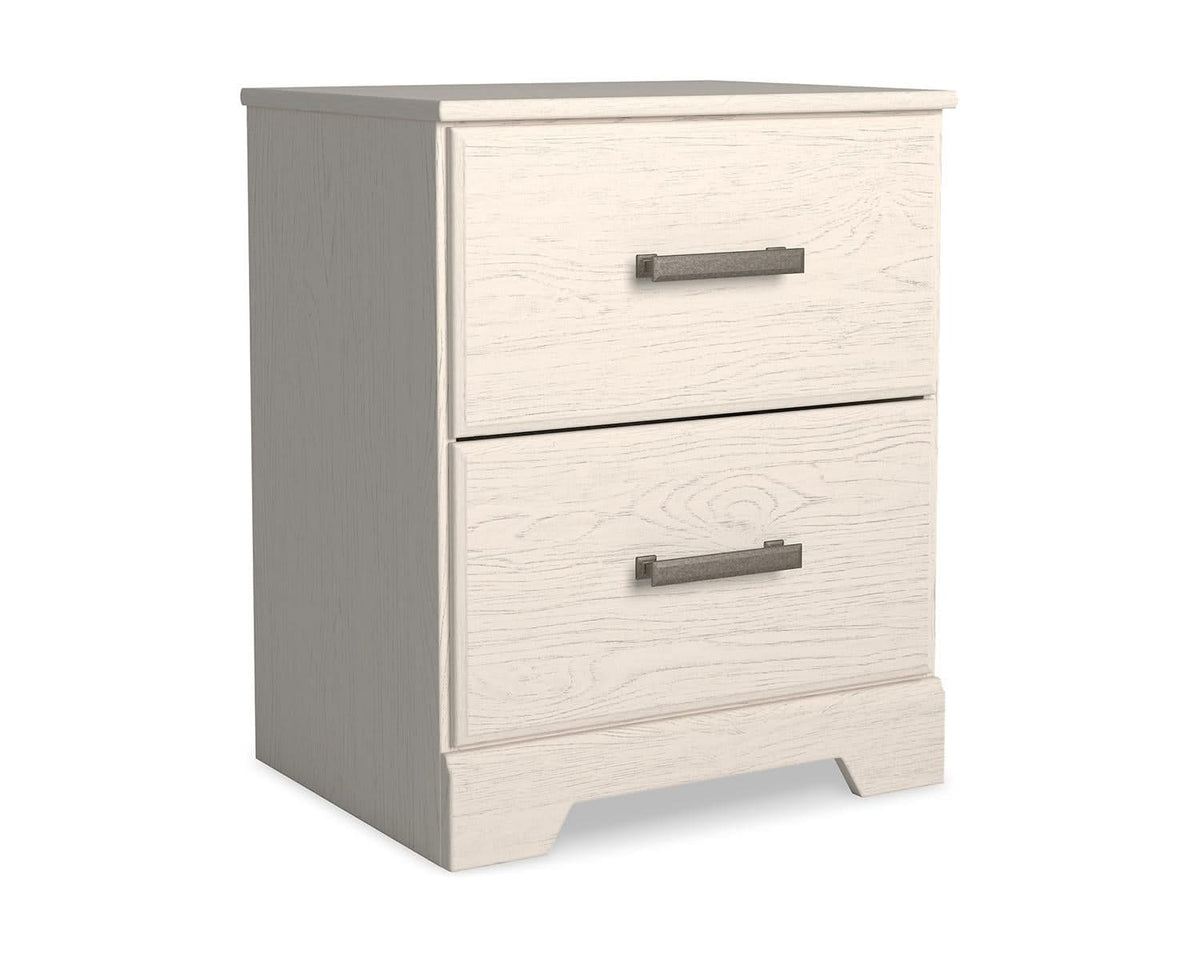 Stelsie King Panel Bed, Chest and Nightstand