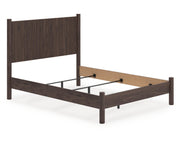 Pamytta Queen Panel Bed